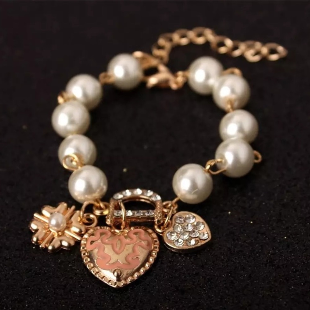 Beautiful "D" Pearl and Diamond Bracelet